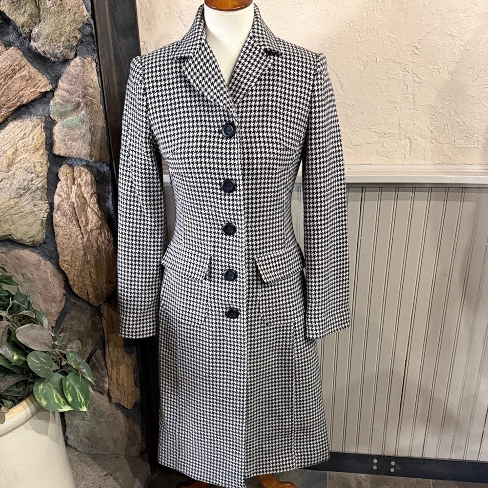 Women's Houndstooth Coat